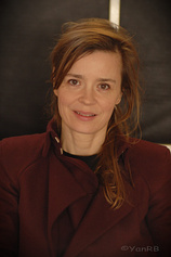 photo of person Caroline Proust