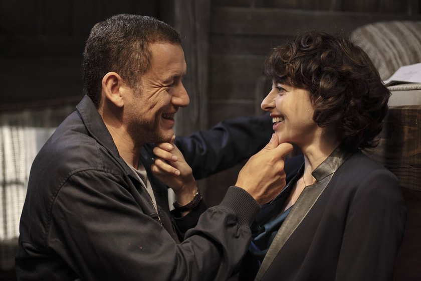 Dany Boon y Valérie Bonneton en Eyjafjallajökull, o simplemente el volcán