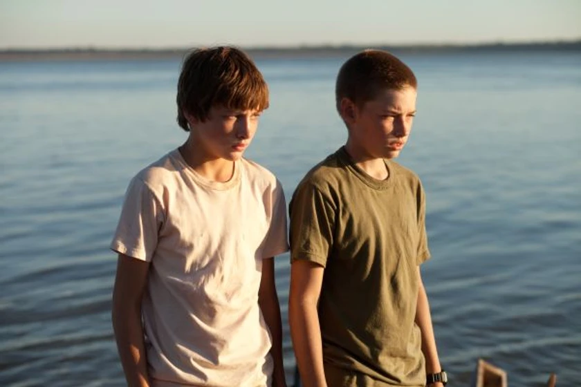 Tye Sheridan y Jacob Lofland en mud