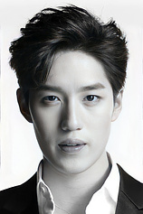 picture of actor Thanapob Leeratanakachorn