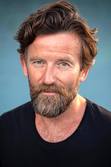 picture of actor Dean Lennox Kelly