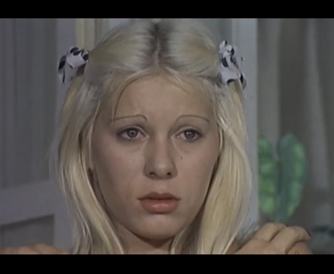 Imagen de annie-la-virgen-de-saint-tropez