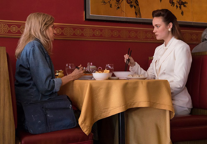 Naomi Watts y Brie Larson en El Castillo de cristal