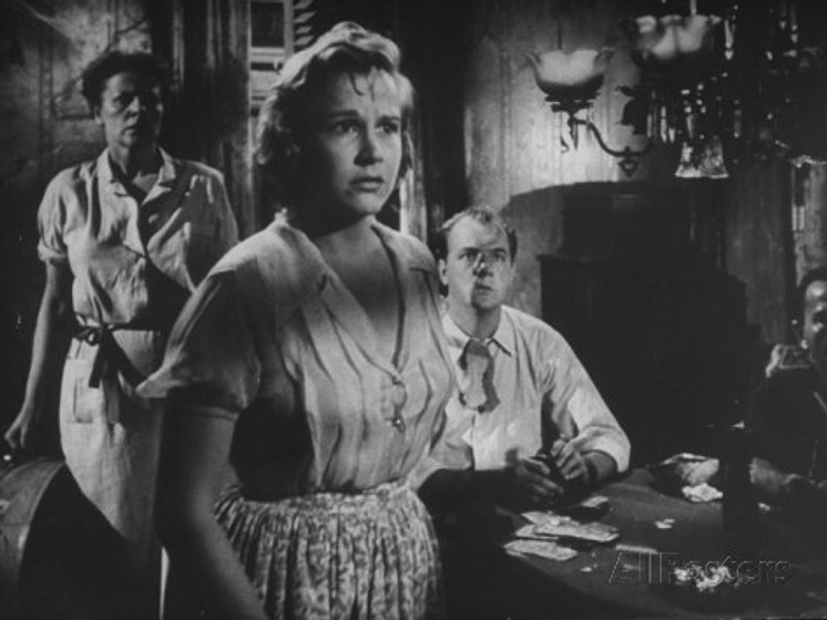 Karl Malden y Kim Hunter en Un Tranvía Llamado Deseo