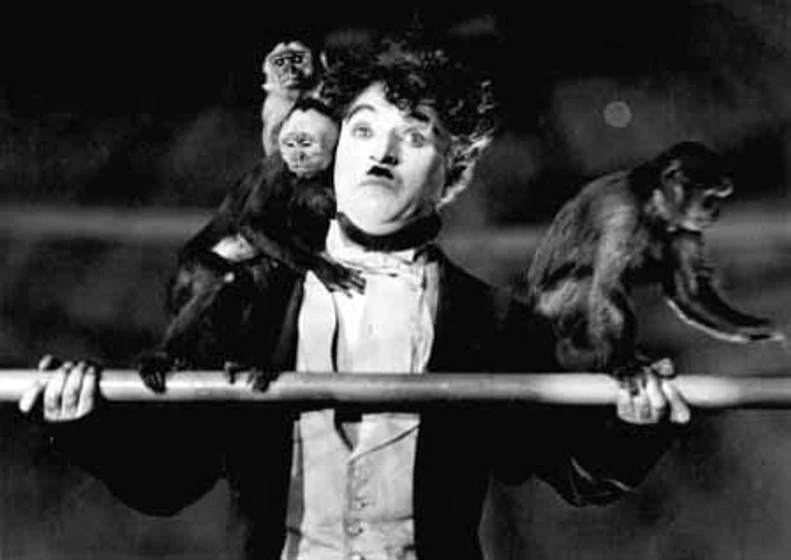 Charles Chaplin en el-circo