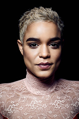 photo of person Elizabeth Ludlow