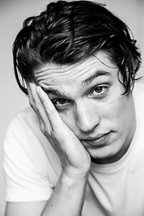 picture of actor Victor Poirier