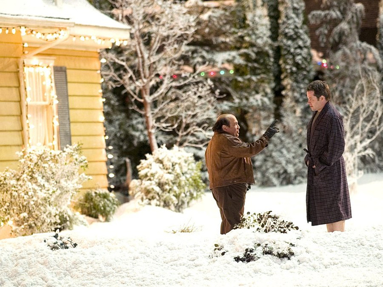 Danny DeVito y Matthew Broderick en Un Vecino con Pocas Luces