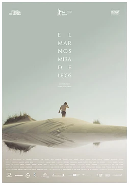 El Mar nos mira de Lejos