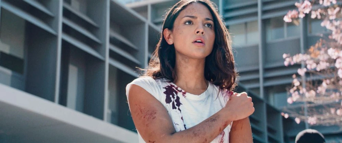 Eiza González en Ambulance. Plan de Huida