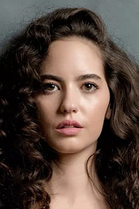 picture of actor Ezgi Şenler