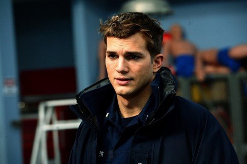 Ashton Kutcher en Guardianes de Altamar