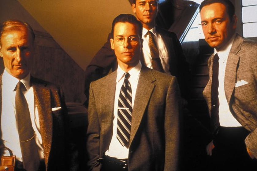 Kevin Spacey, James Cromwell, Russell Crowe y Guy Pearce en L.A. Confidential