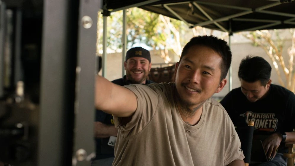 Justin Chon en blue-bayou