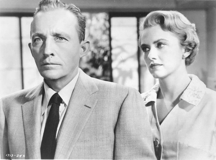 Bing Crosby y Mary Fickett en man-on-fire
