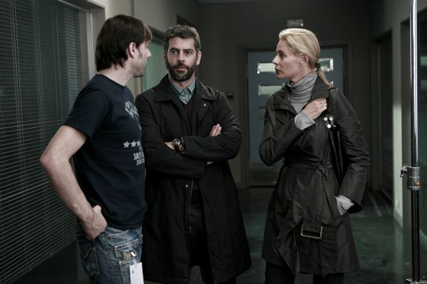 Eduardo Noriega [II], Belén Rueda y Óskar Santos en El Mal ajeno