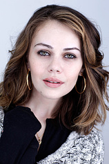 photo of person Alexis Dziena