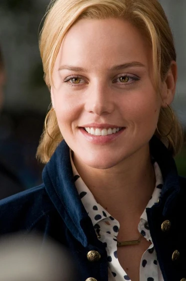 Abbie Cornish en sin-limites-2011