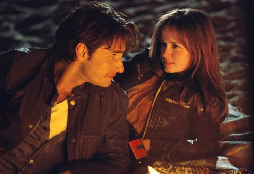 Alexis Bledel y Rodrigo Santoro en recien-graduada
