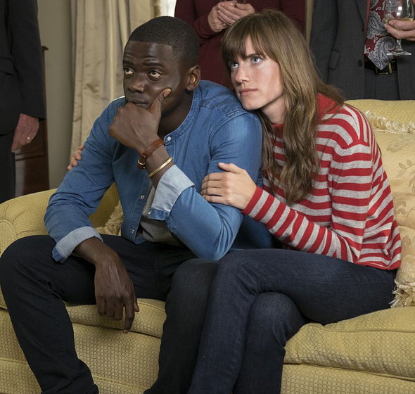 Daniel Kaluuya y Allison Williams en Déjame Salir