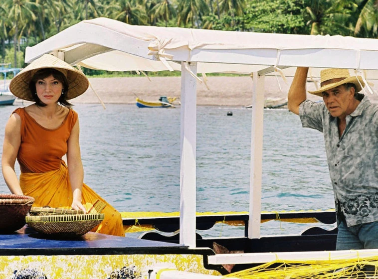 Marion Mitterhammer y Christian Kohlund en Dream Hotel: Bali