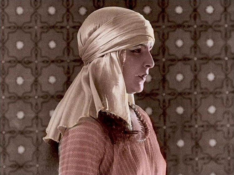 France Dhélia en The Sultan of Love