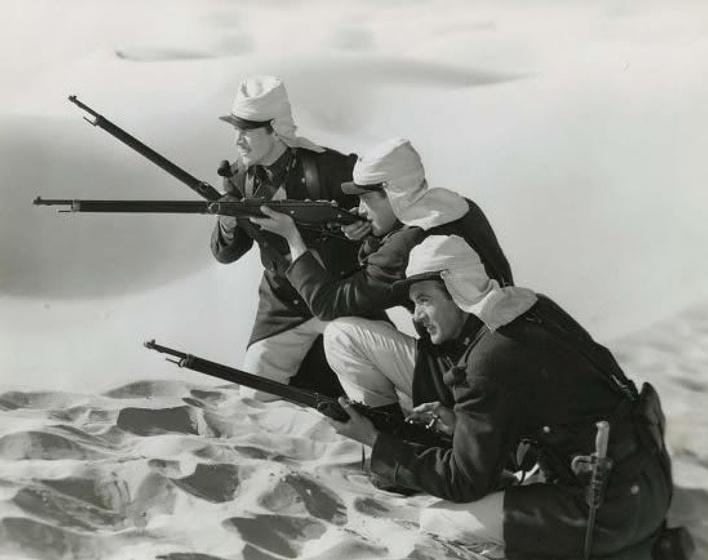 Gary Cooper, Ray Milland y Robert Preston en Beau Geste
