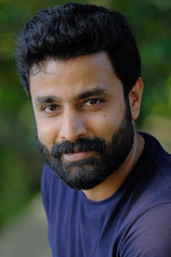 picture of actor Deepak Parambol