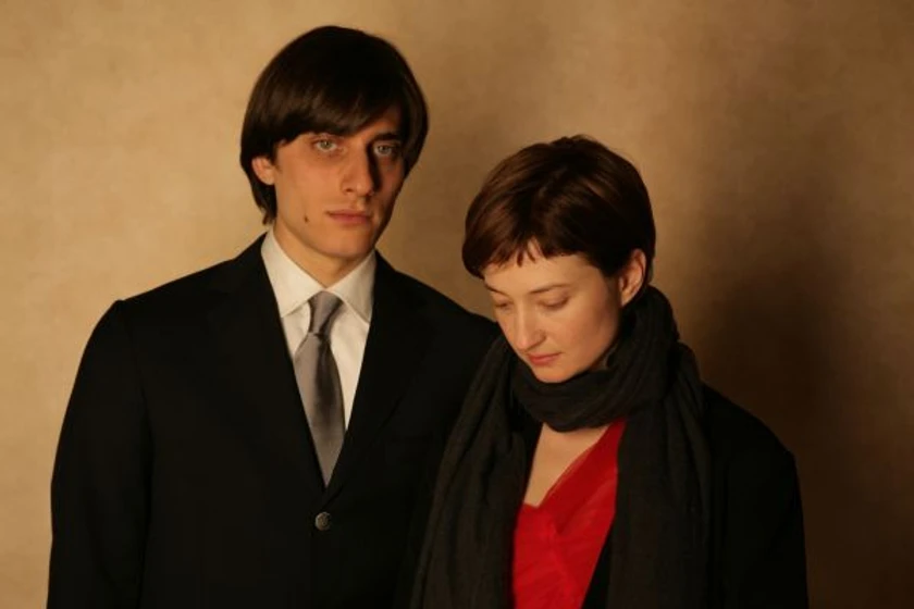 Luca Marinelli y Giorgia Senesi en la-soledad-de-los-numeros-primos