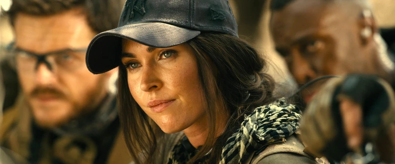 Megan Fox en la-mercenaria