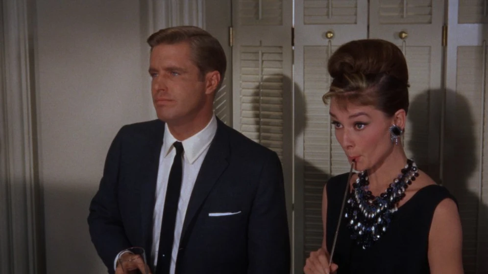 Audrey Hepburn y George Peppard en Desayuno con diamantes