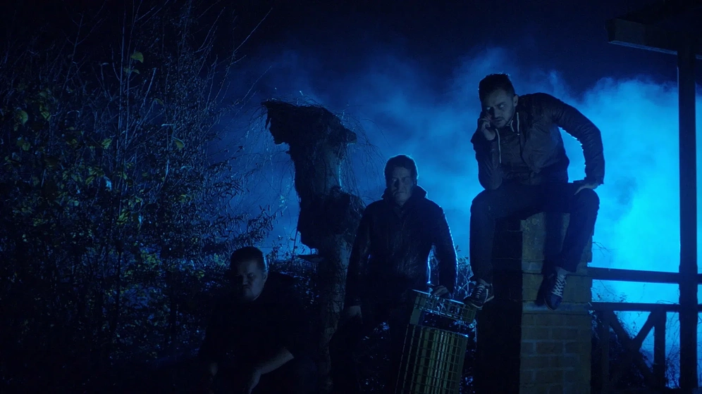 Imagen de among-the-shadows