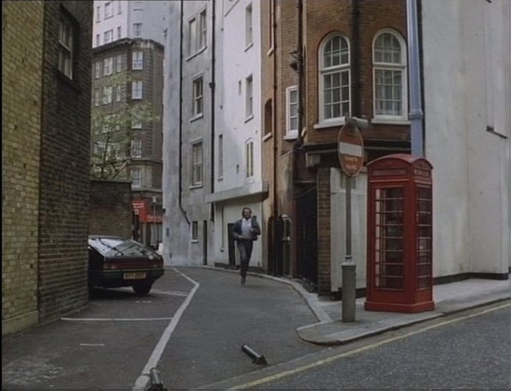 Imagen de Un Ruiseñor Cantó en Berkeley Square
