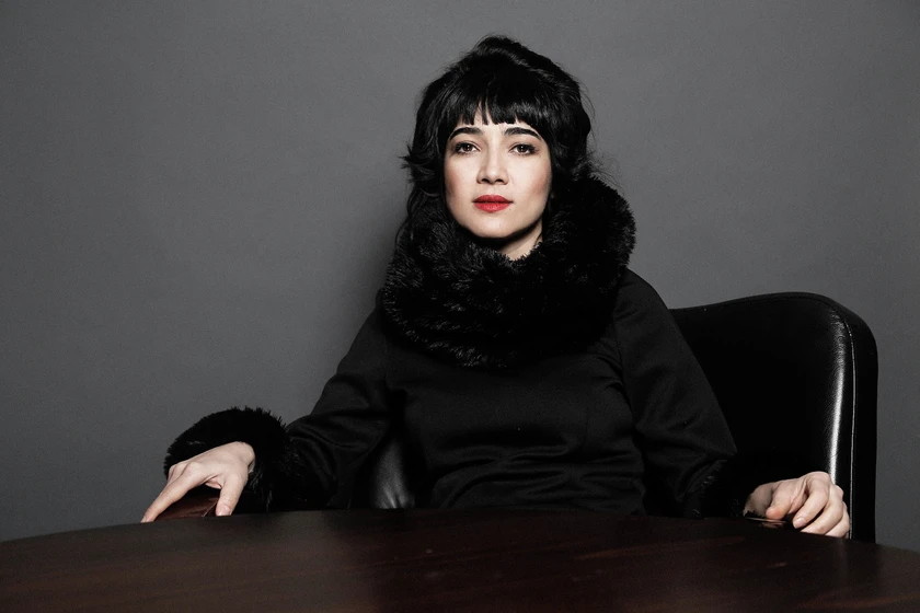 Mitra Farahani en fifi-howls-from-happiness