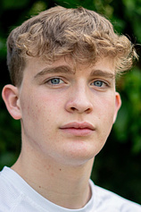 picture of actor Aaron McVeigh