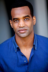 picture of actor Dennis Renard