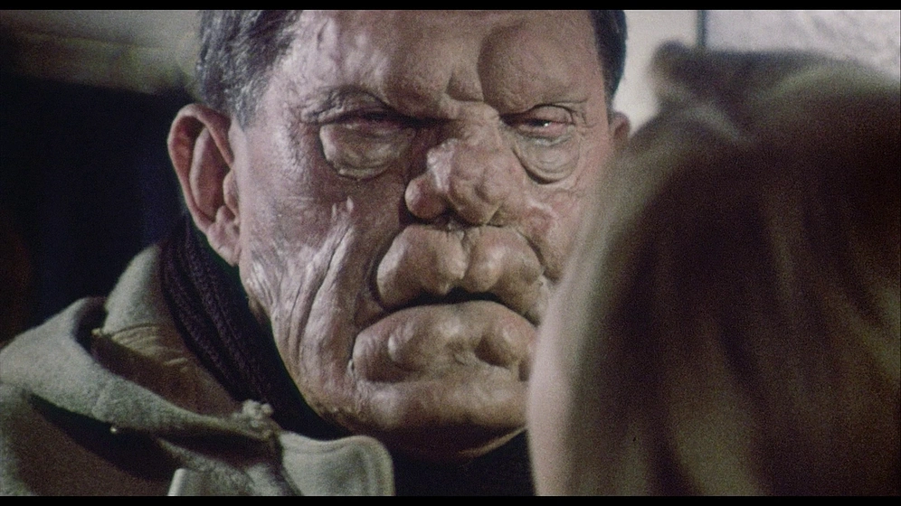 Michael Brennan en holocausto-radiactivo