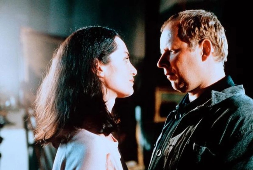 Axel Milberg y Natalia Wörner en las-llamas-del-infierno