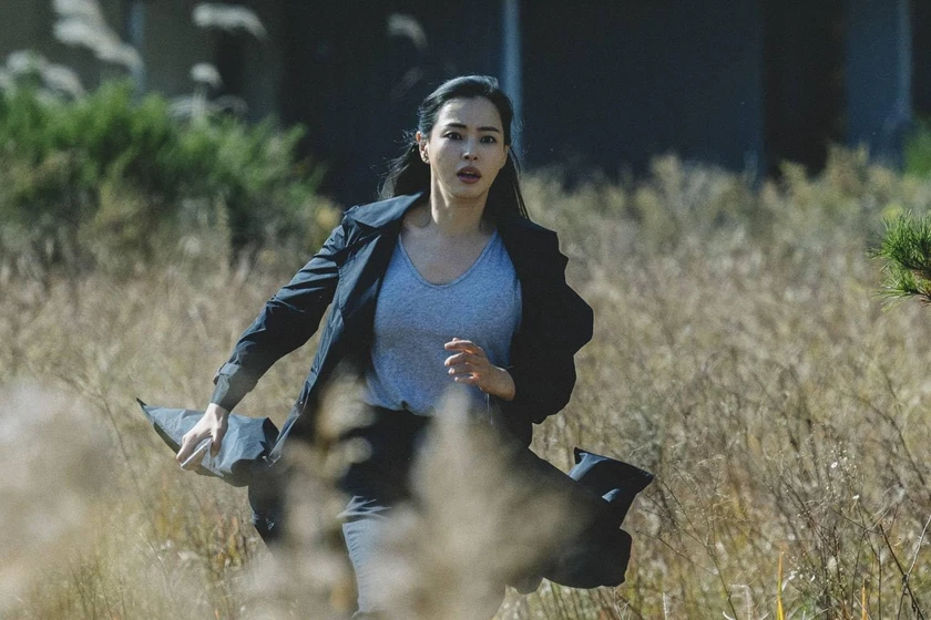 Kim Tae-ri en alienoid-return-to-the-future
