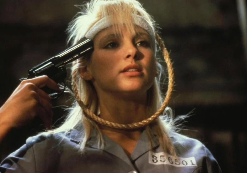 Devon Jenkin en las-chicas-de-la-prision