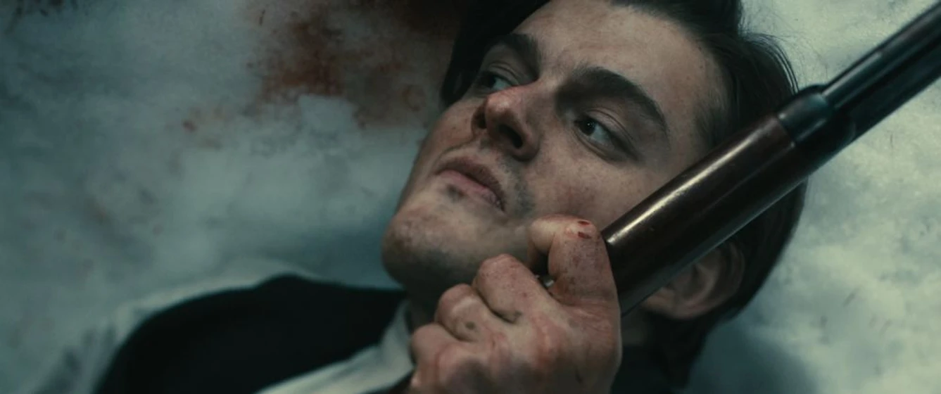 Sam Riley en el-valle-oscuro