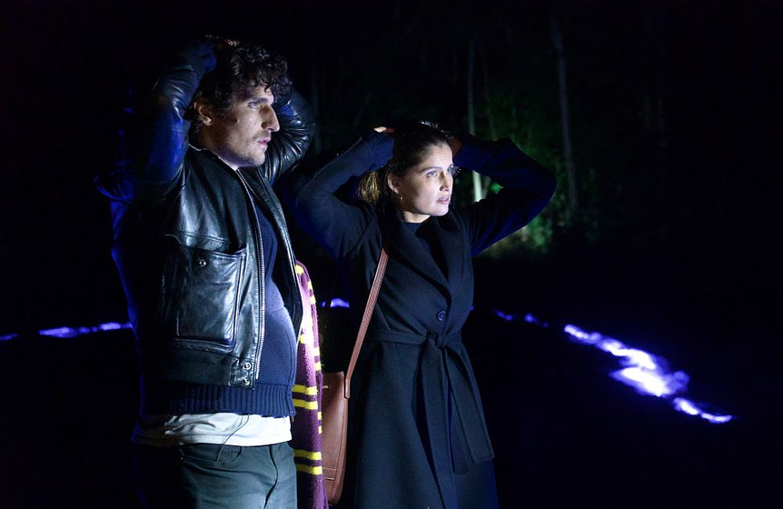 Laetitia Casta y Louis Garrel en Un Pequeño Plan... como salvar el planeta