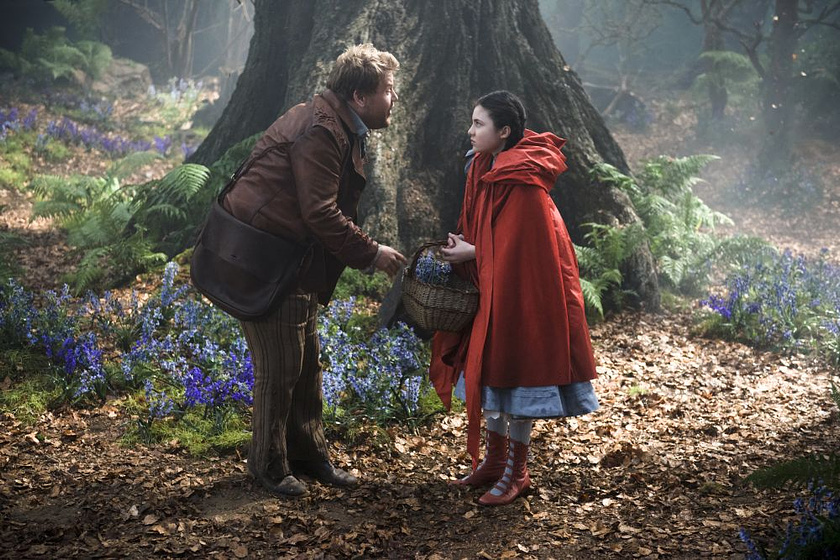 James Corden y Lilla Crawford en Into the Woods
