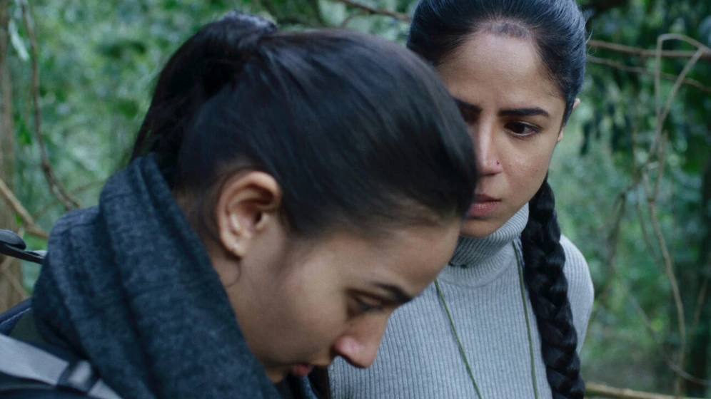 Prasanna Bisht y Mansi Multani en bokshi