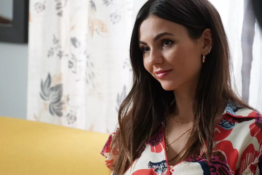 Victoria Justice en el-tutor