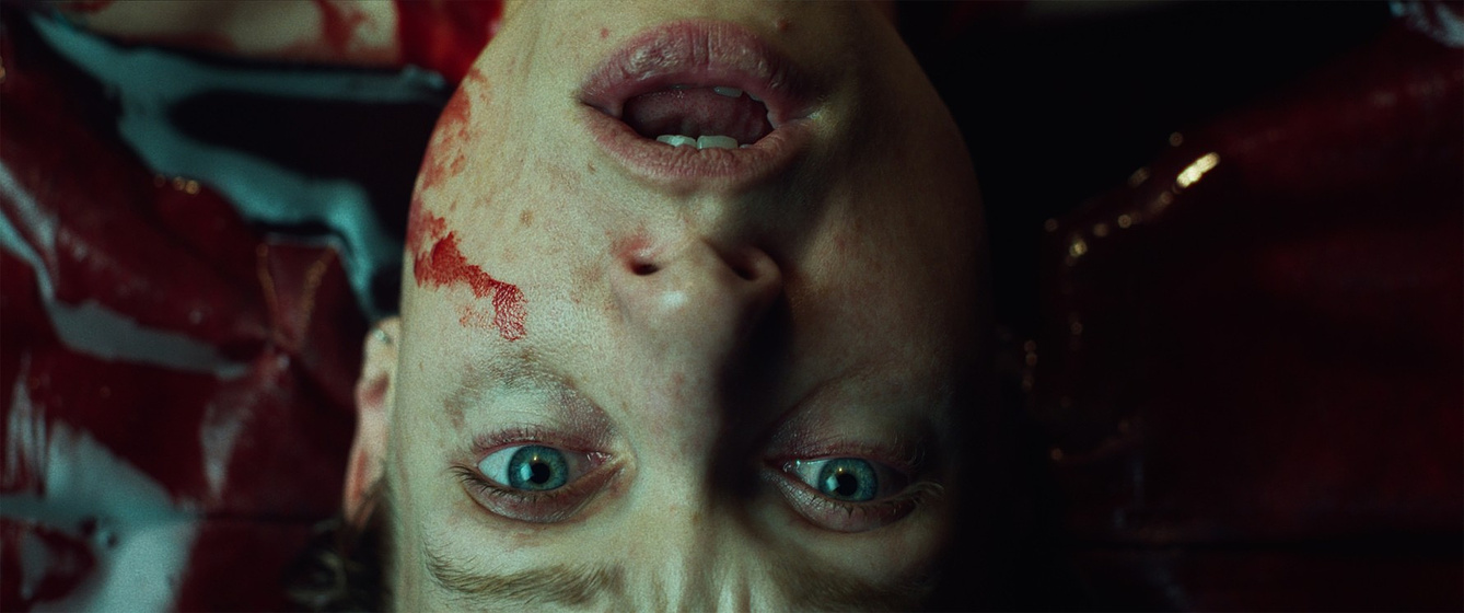 Julia Franz Richter en Welcome Home Baby