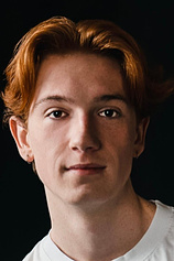 picture of actor Ethan Saunders