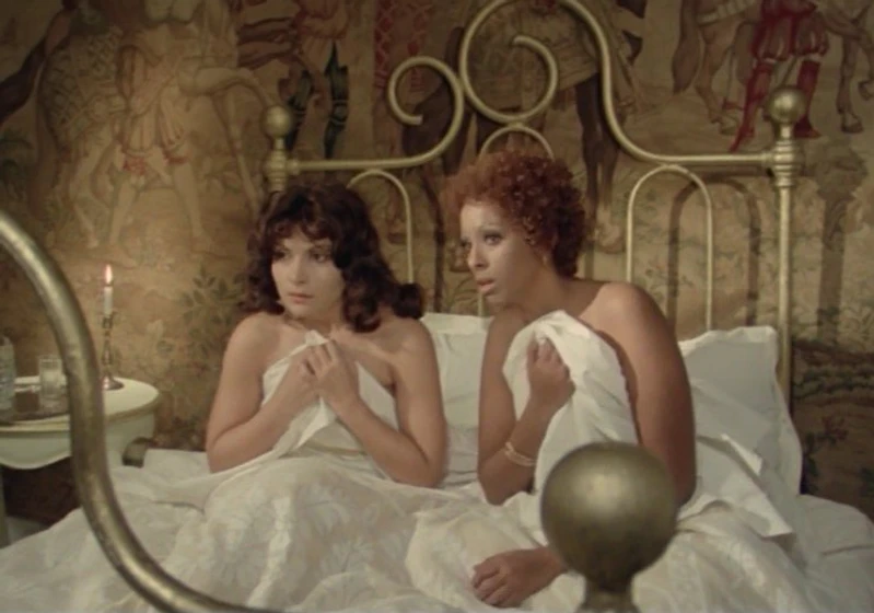 Marzia Damon y Lidia Olizzi en danza-macabra-1977