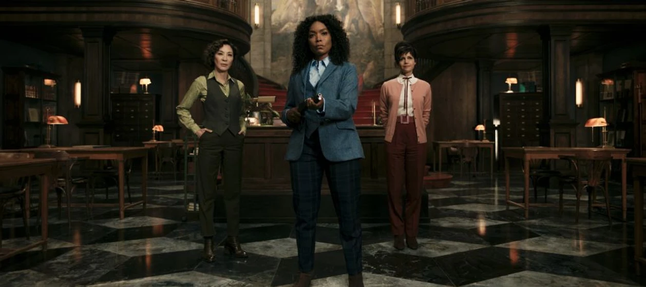 Angela Bassett, Carla Gugino y Michelle Yeoh en coctel-explosivo
