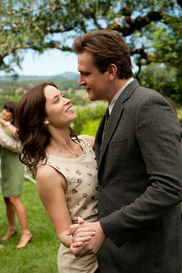 Emily Blunt y Jason Segel en Eternamente comprometidos